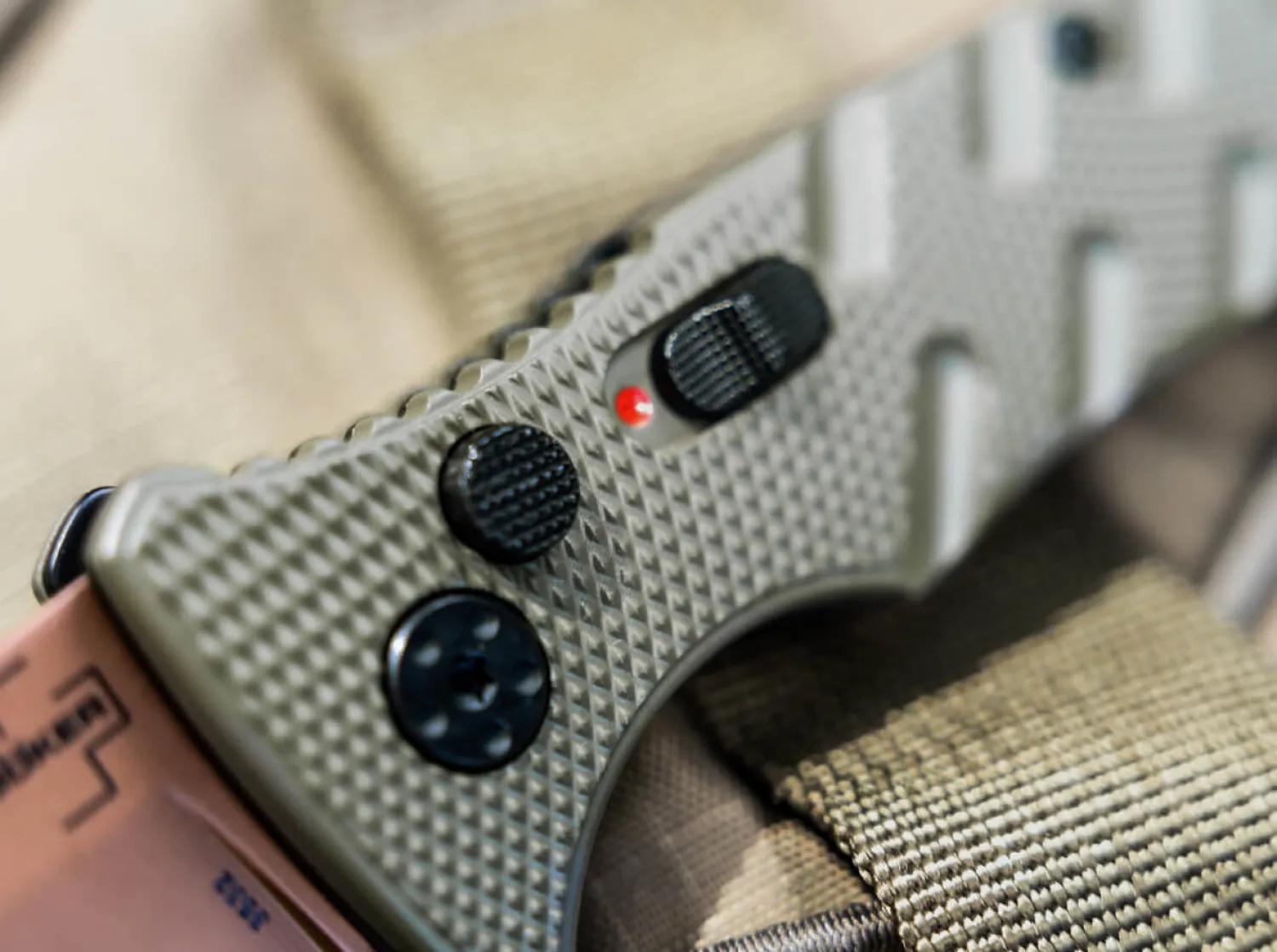 BHQ Mini Strike Desert Warrior>Böker Plus