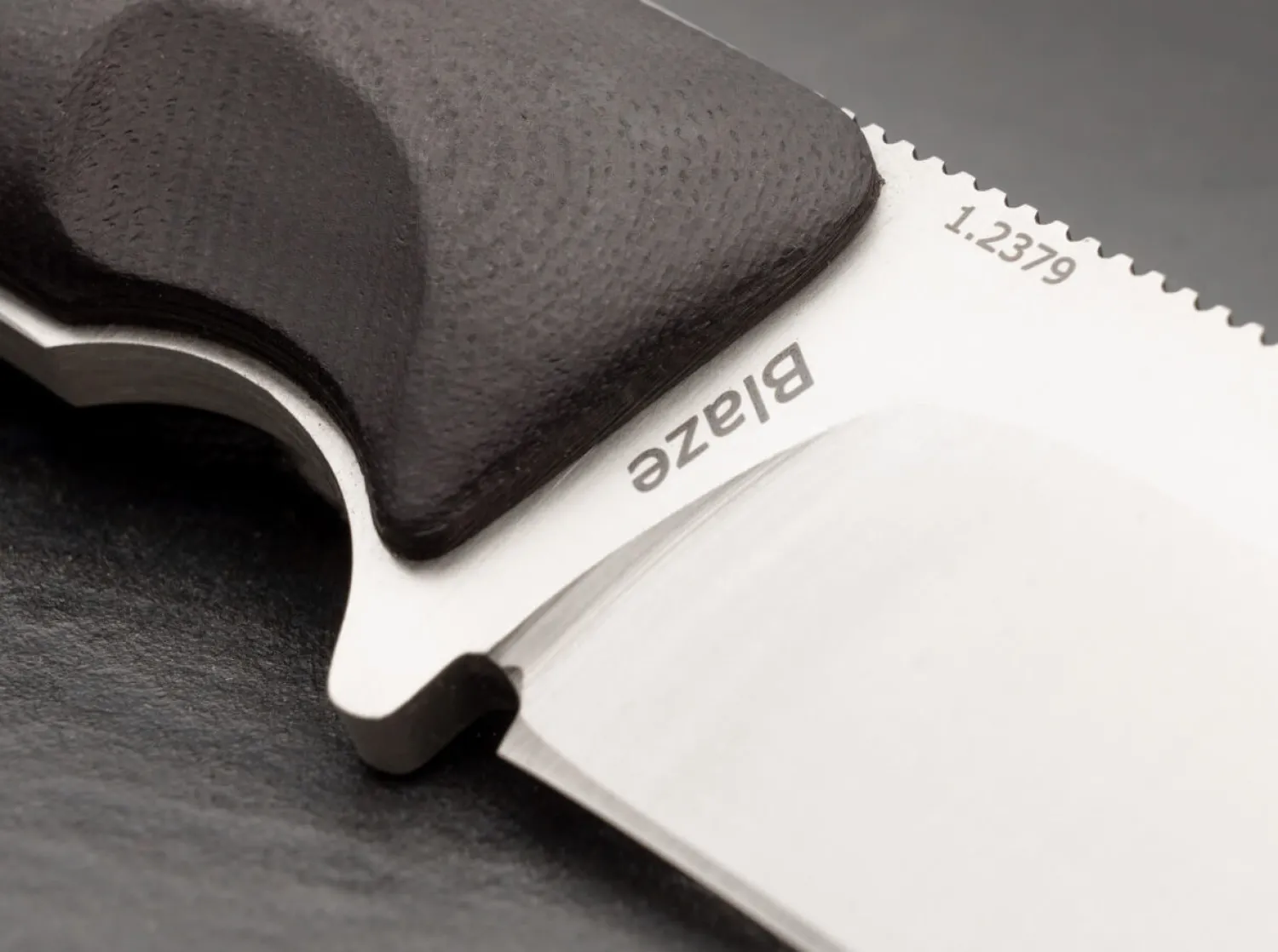 Blaze D2 Black>Manly New