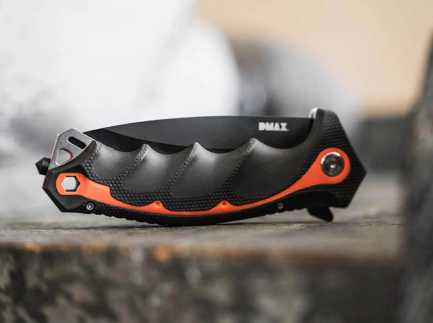 Chainsaw Attendant>DMAX Clearance