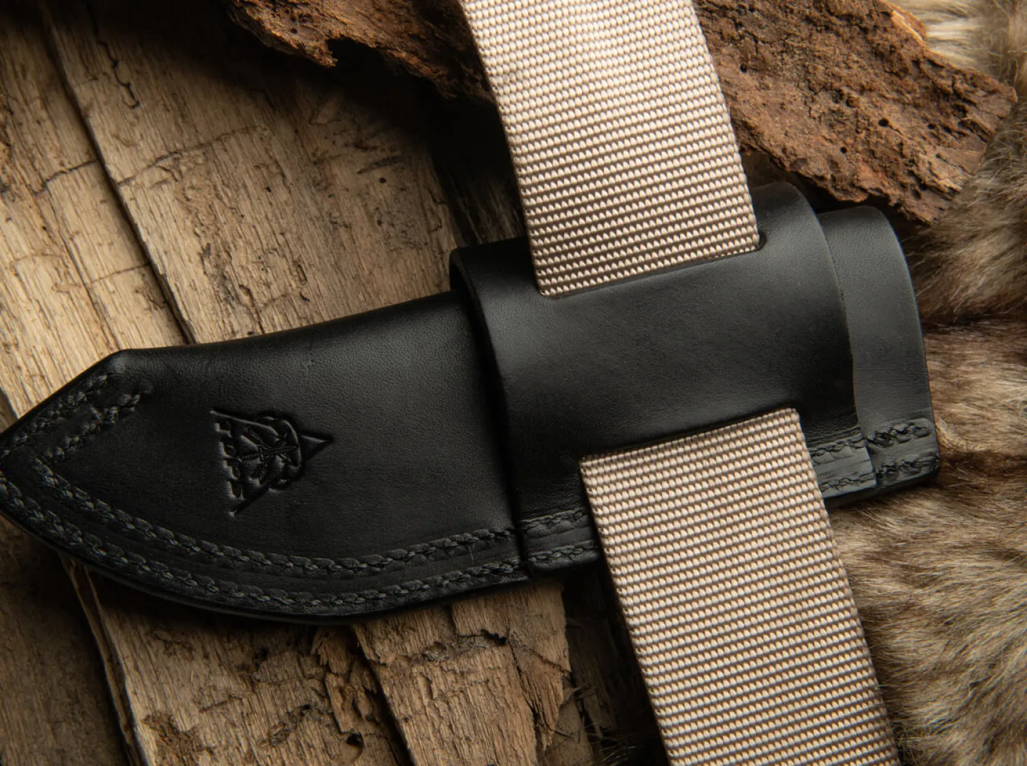 Field Dog>TOPS Knives Outlet