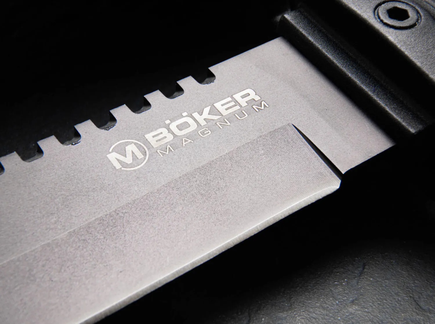 John Jay Survival Knife>Magnum New