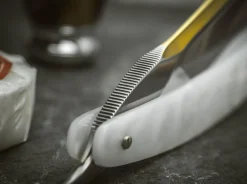 Mother of Pearl 2.0><noscript><img width=