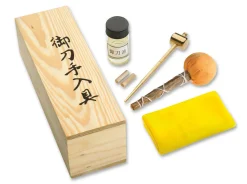 Red Samurai><noscript><img width=