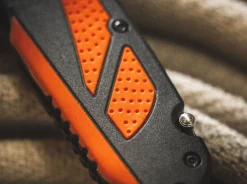 Savior 4><noscript><img width=