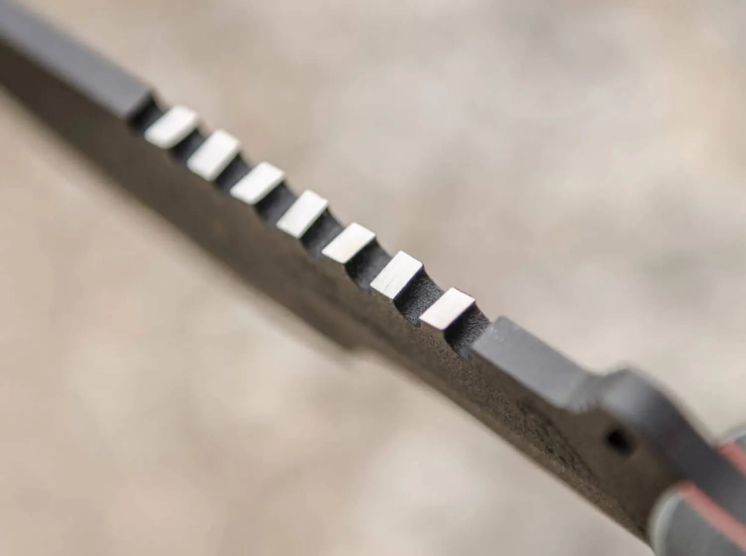 SXB>TOPS Knives Online